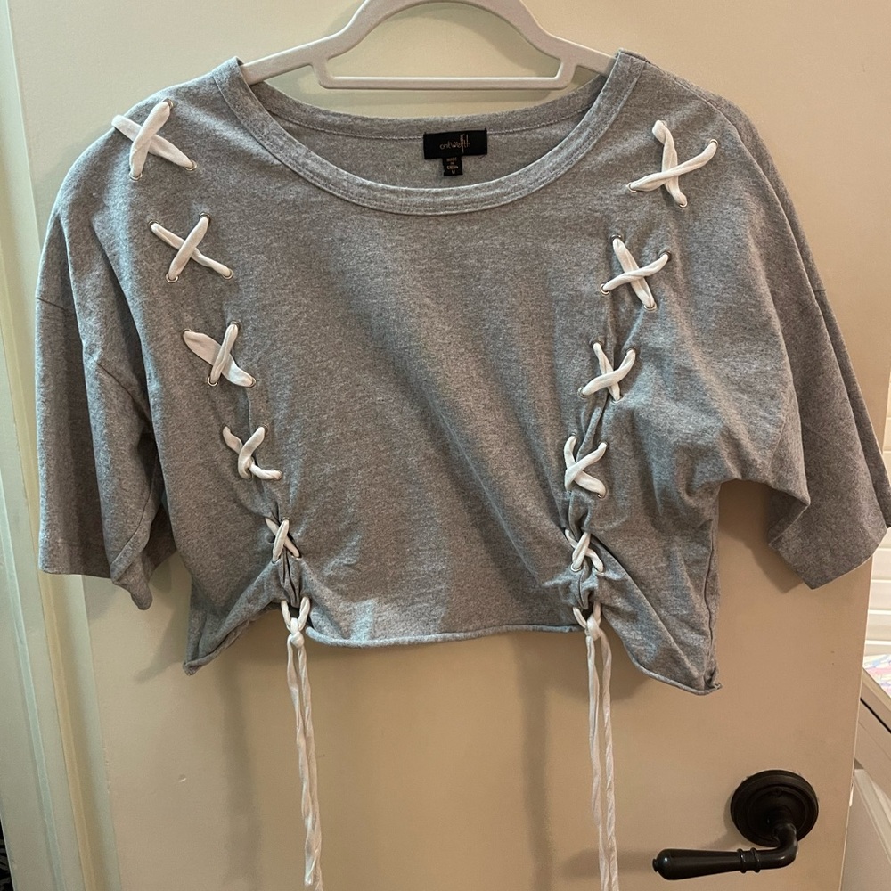 cropped tshirt
